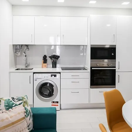 One Bedroom, 2 Mins From The 아파트